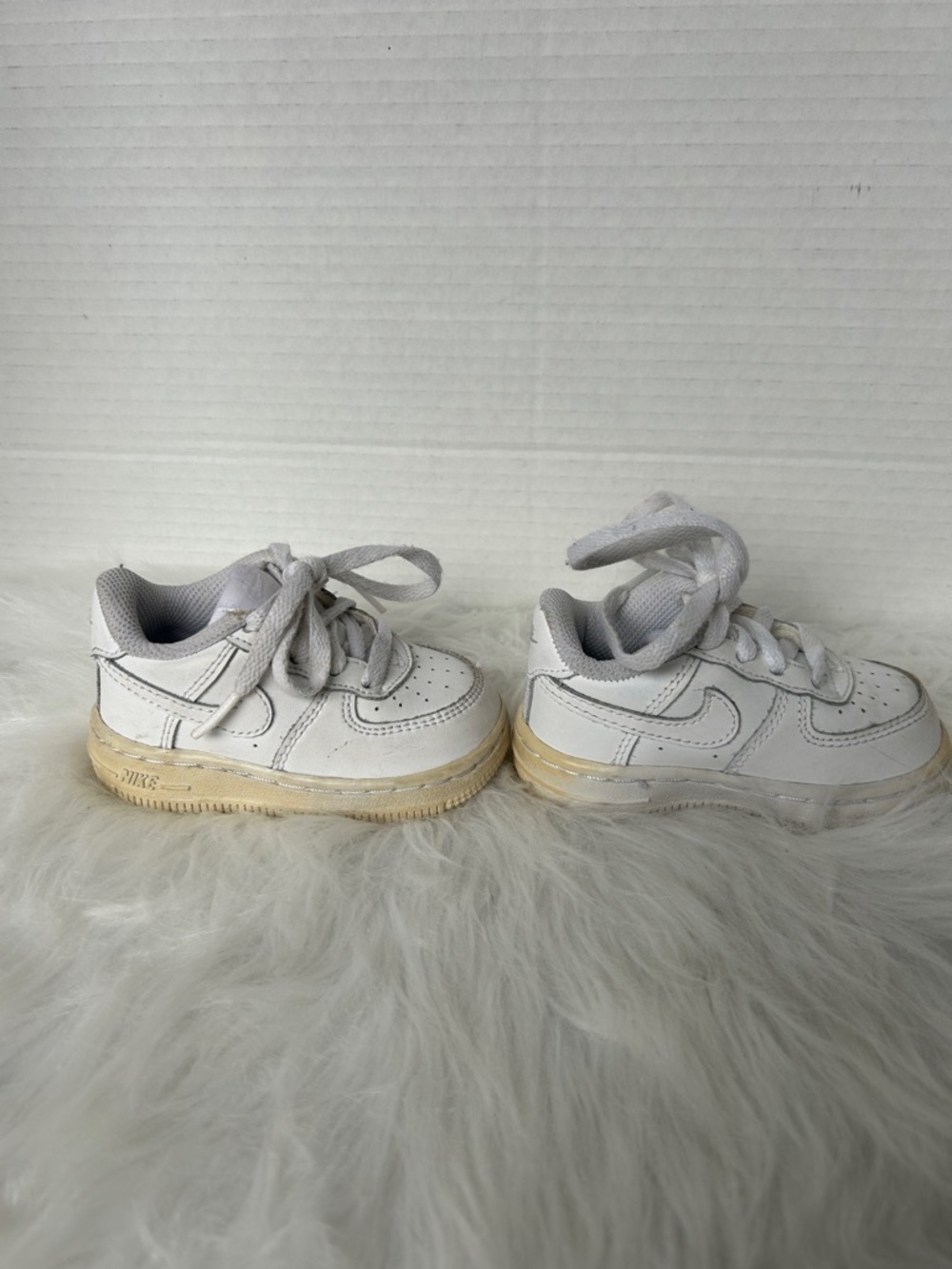 Infant Nike Air Force 1 Kids White Low-Top Sneakers - Picture 4 of 4